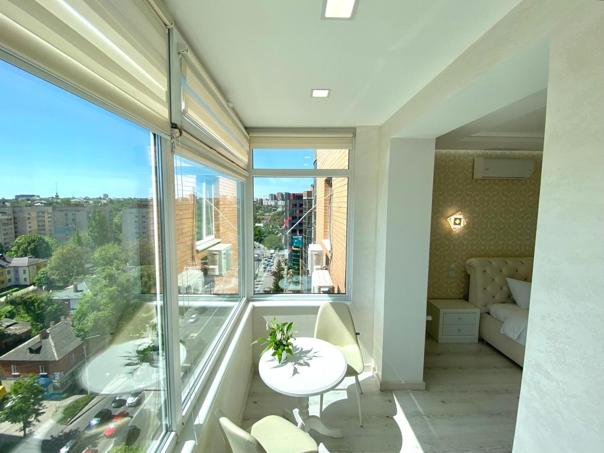 Sky House: Panoramic City Center Apartments with Keyless Access Vinnytsia Exterior photo