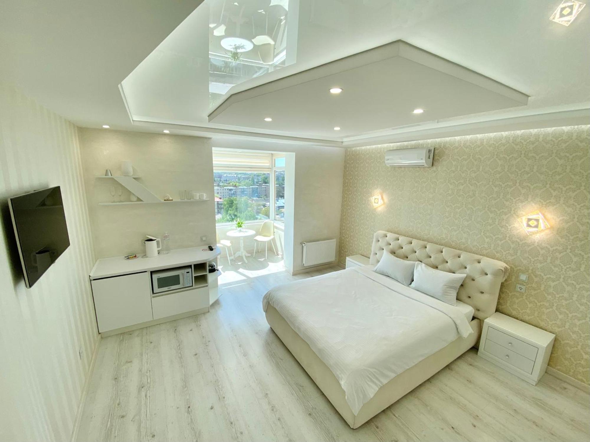 Sky House: Panoramic City Center Apartments with Keyless Access Vinnytsia Exterior photo